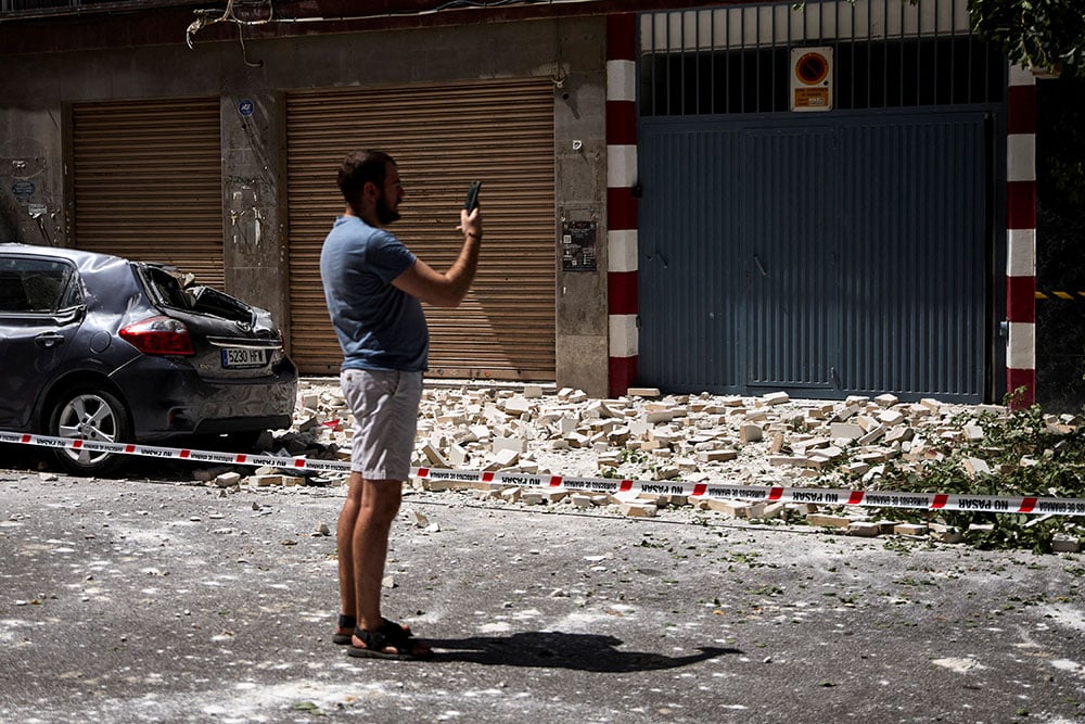 2026-08-18T120333Z_1222791943_RC2Z0NACUQR7_RTRMADP_3_SPAIN-QUAKE