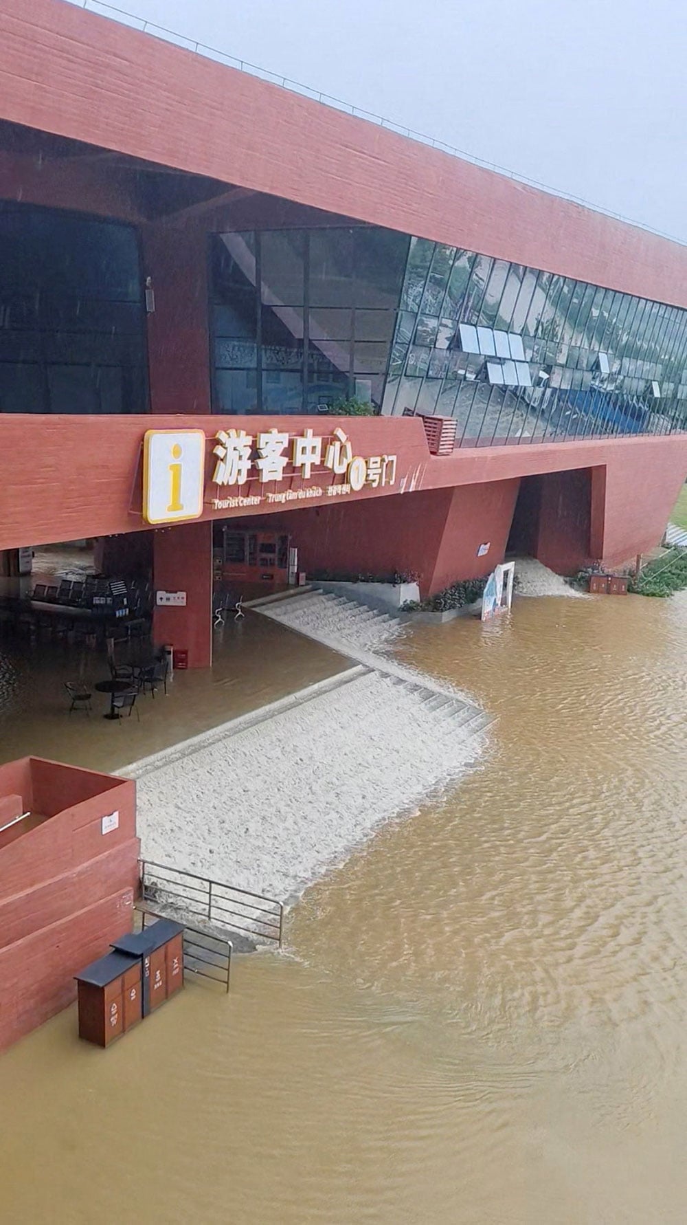2026-08-24T055818Z_1487085767_RC2S4NA6DCA7_RTRMADP_3_ASIA-WEATHER-CHINA