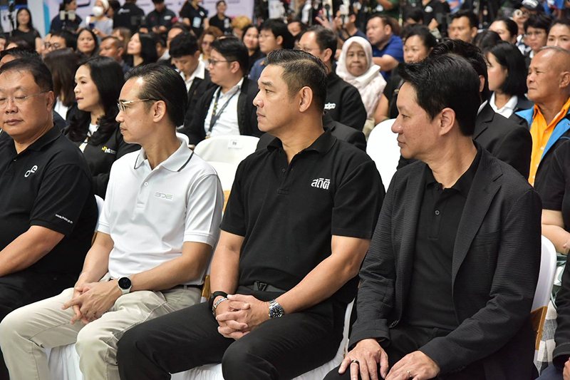 อนุทิน ชาญวีรกูล อนุทิน ชาญวีรกูล
