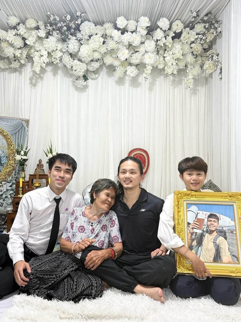 พี่ชายฮลุน โซโล่ พี่ชายฮลุน โซโล่