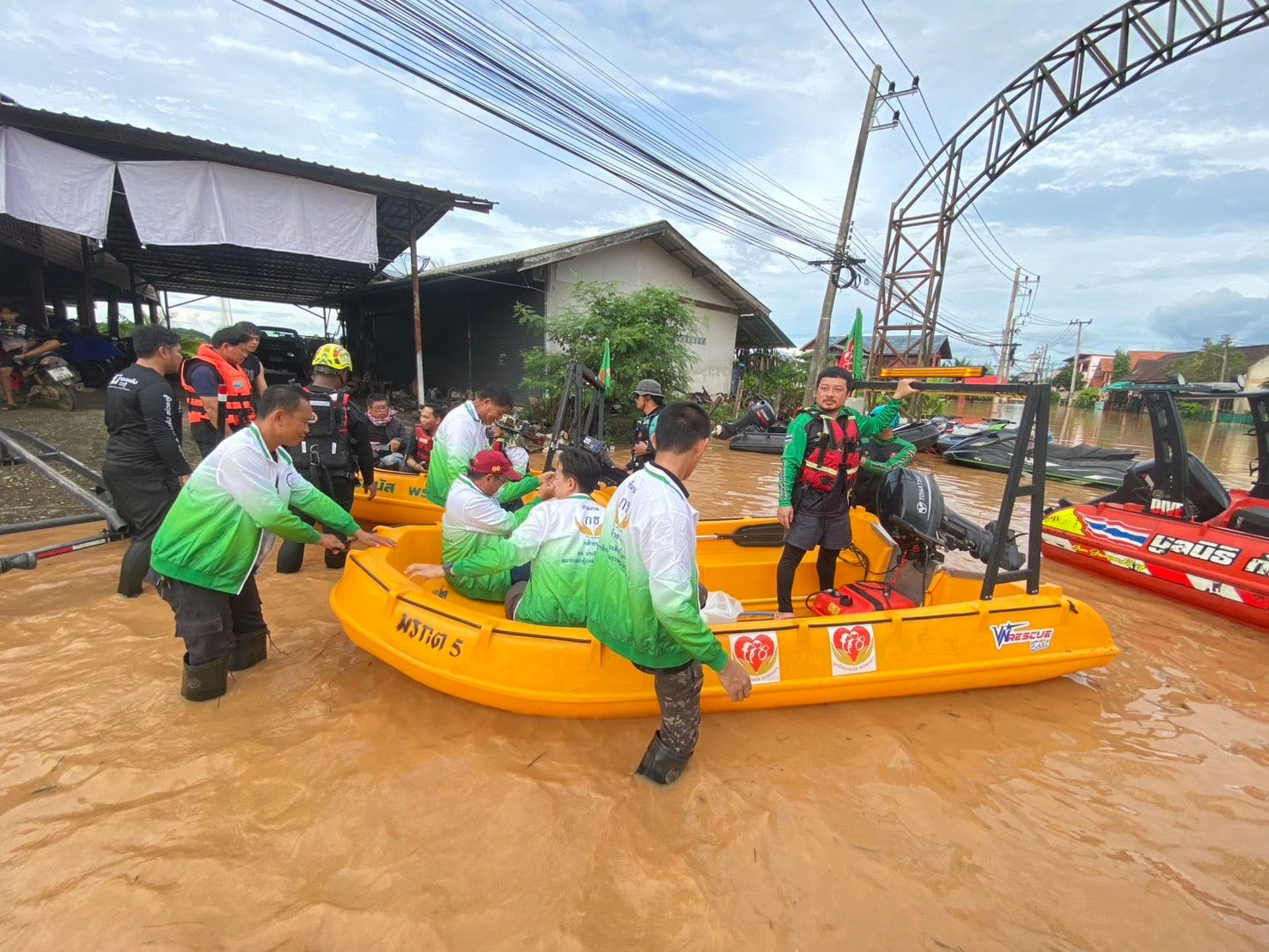 ธรรมนัส ธรรมนัส