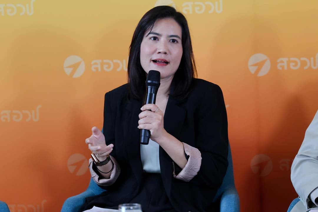 รศ. ดร.กมลพร_02_0