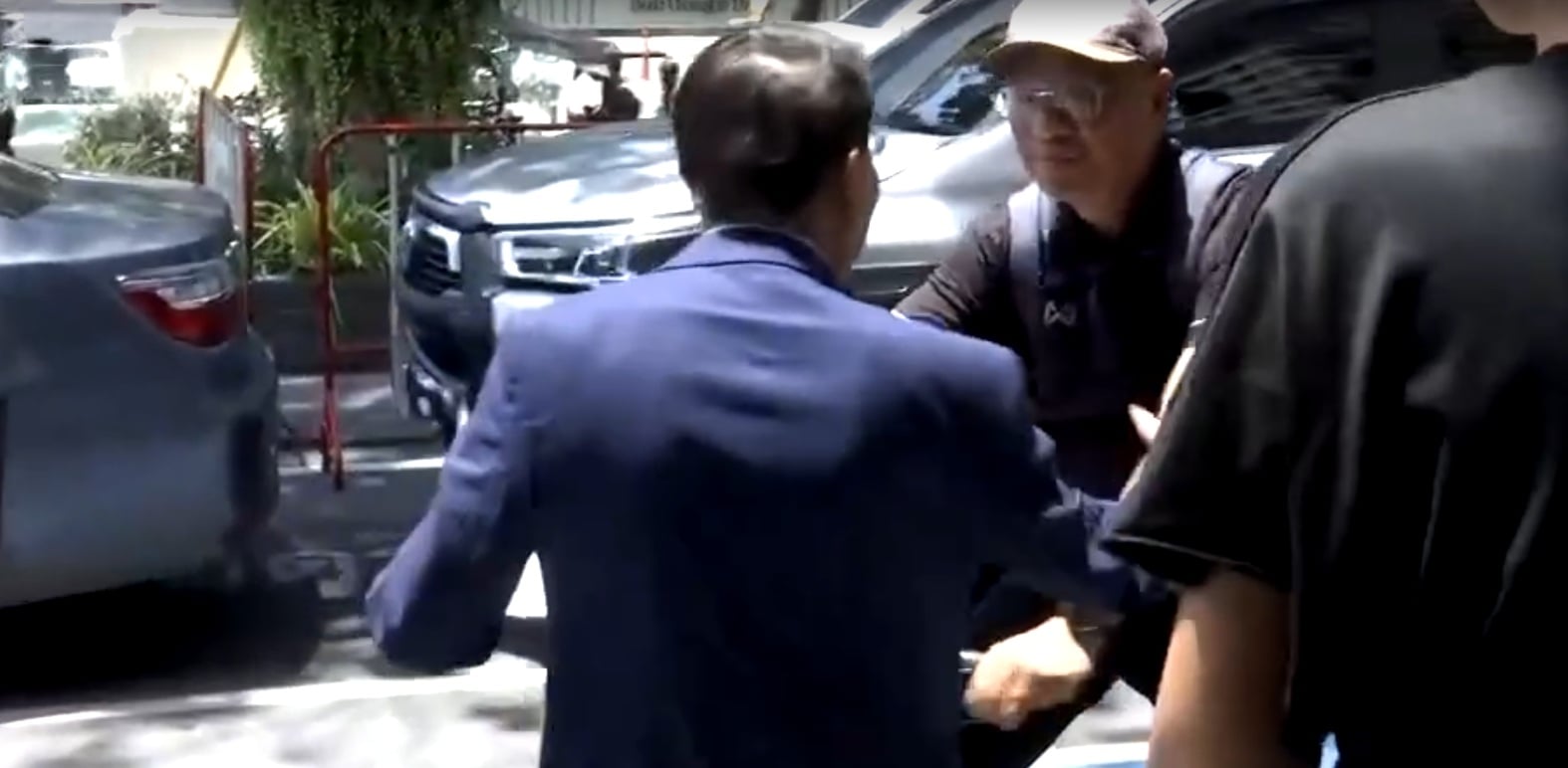 สมชัย ศรีสุทธิยากร สมชัย ศรีสุทธิยากร