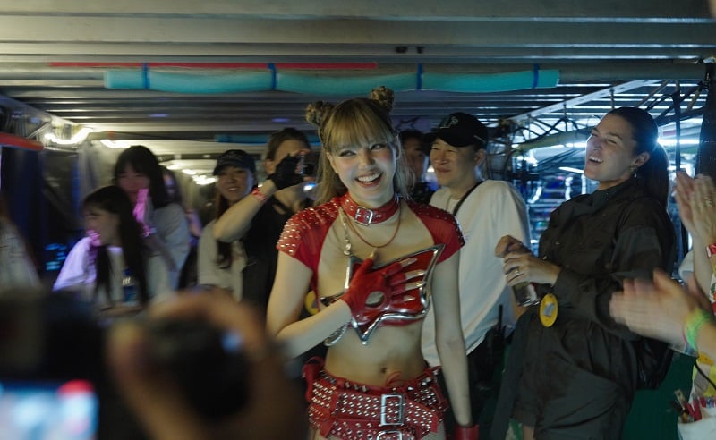 3_ Lalisa