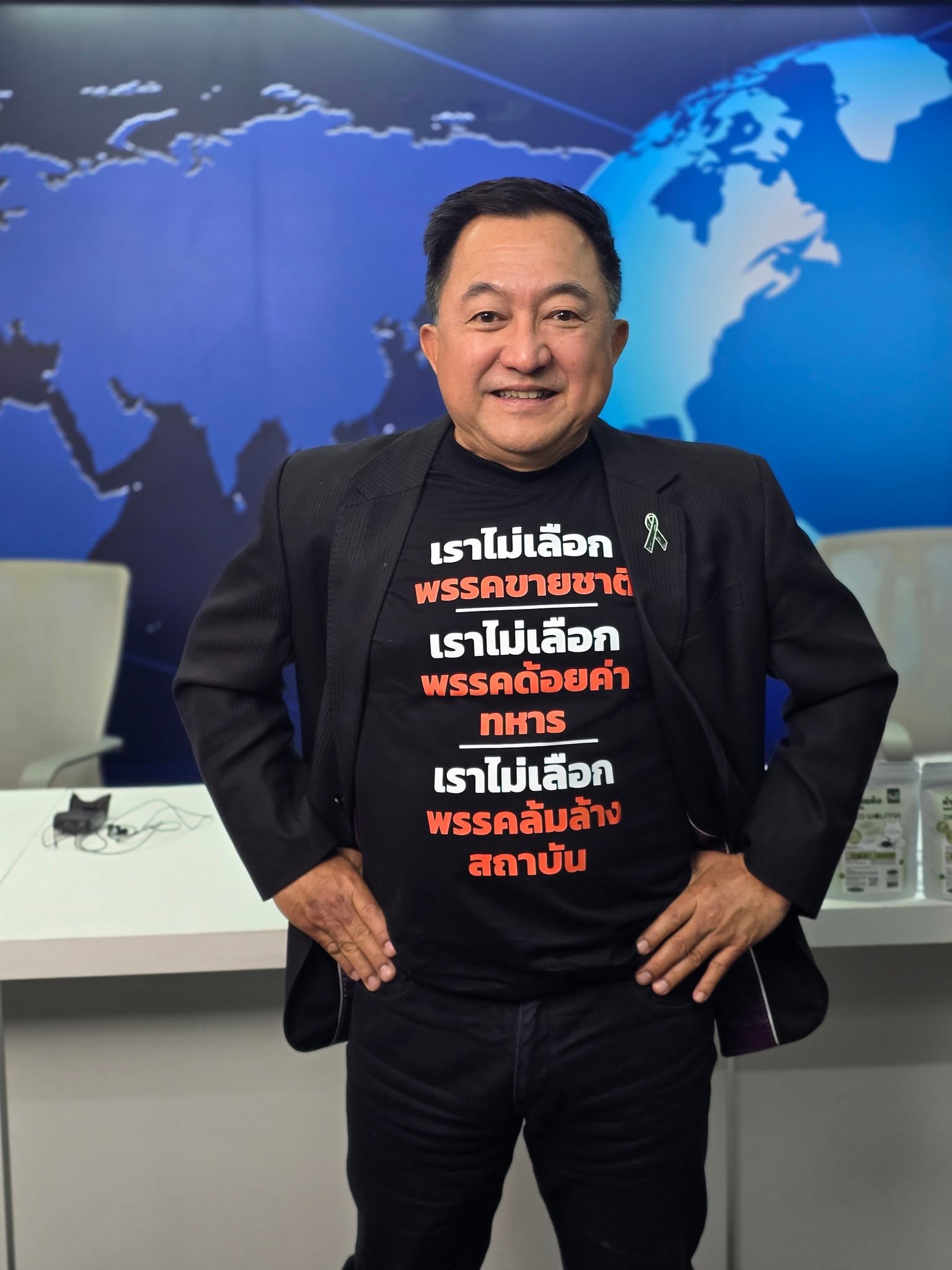 บุญยอด สุขถิ่นไทย บุญยอด สุขถิ่นไทย