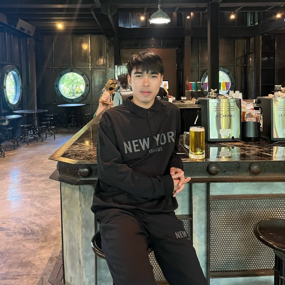 พี่ชาย ฮลุน โซโล่