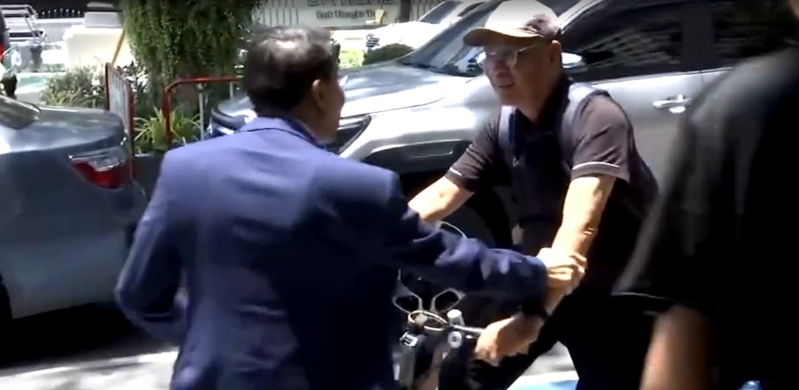 ณัฐวุฒิ วงศ์เนี่ยม ณัฐวุฒิ วงศ์เนี่ยม