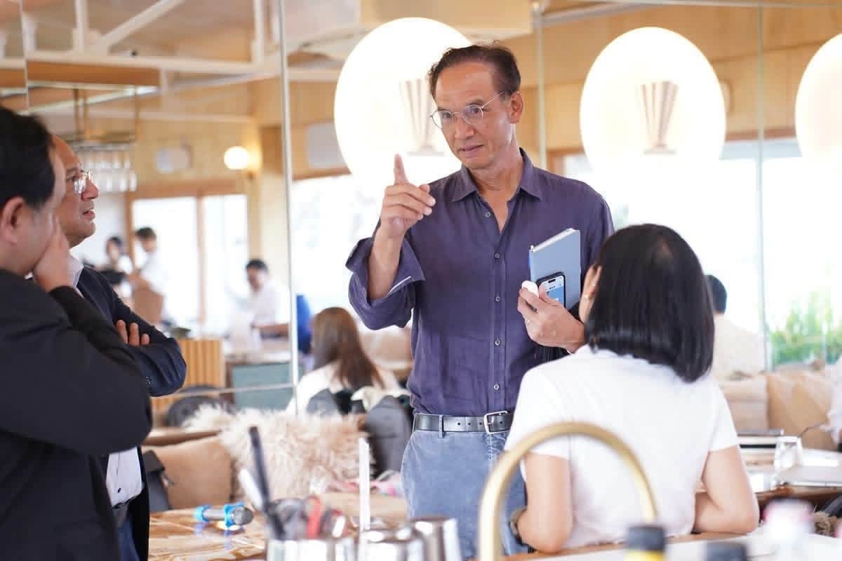 กรณ์ จาติกวณิช กรณ์ จาติกวณิช