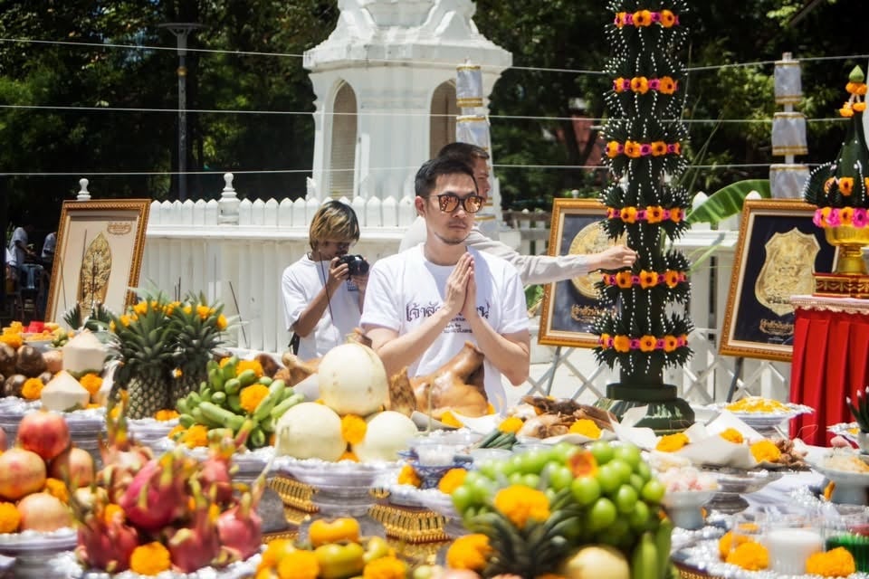 บอย ท่าพระจันทร์