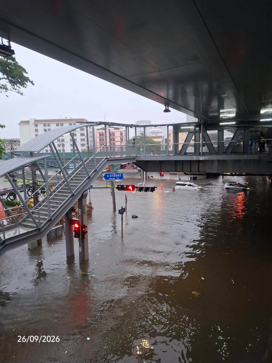 ลาดพร้าว ลาดพร้าว