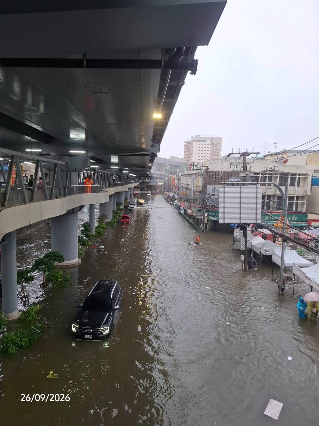 ลาดพร้าว ลาดพร้าว