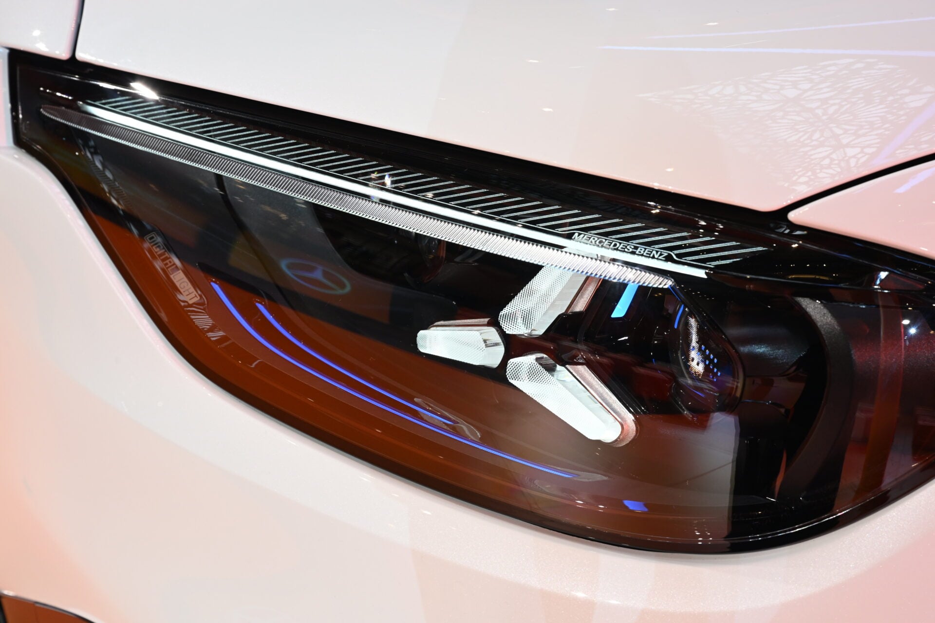 MBTh_The all-new electric GLC Preview (16)
