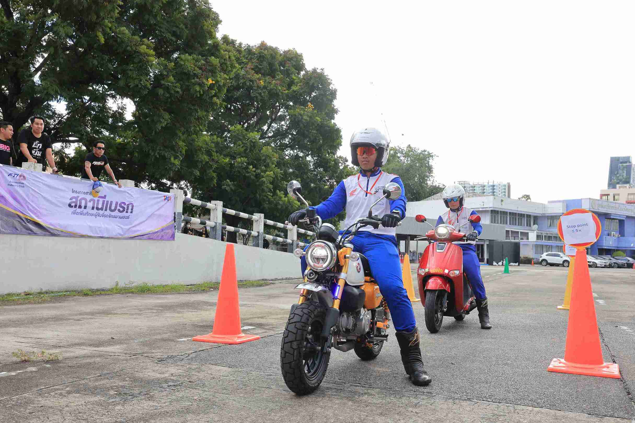 Thai Honda Break Station (5)