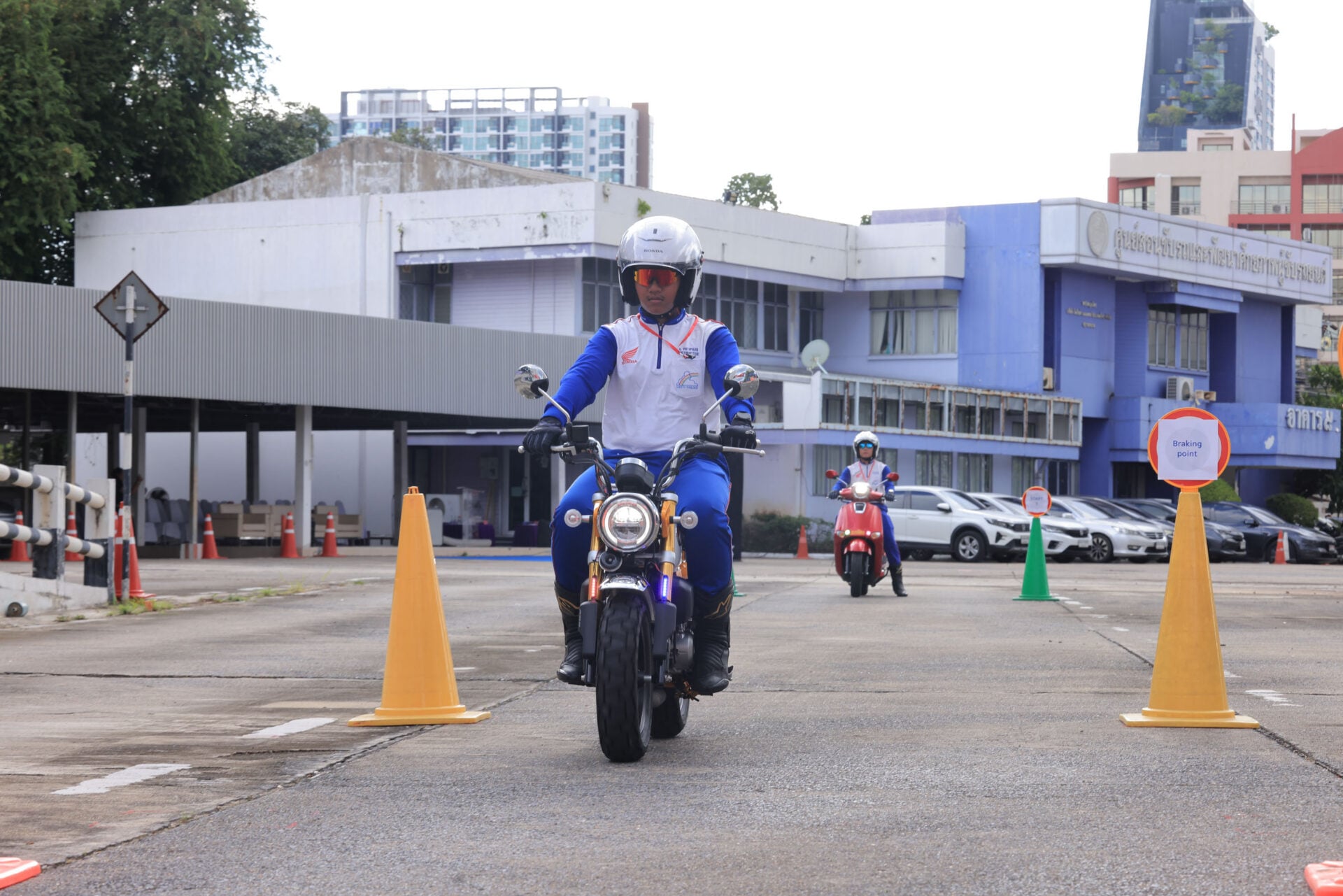 Thai Honda Break Station (7)