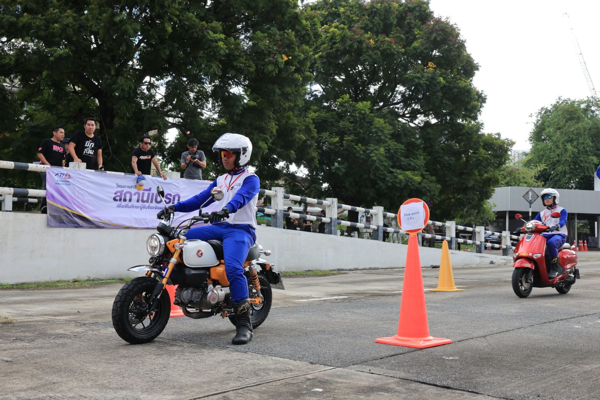 Thai Honda Break Station (8)