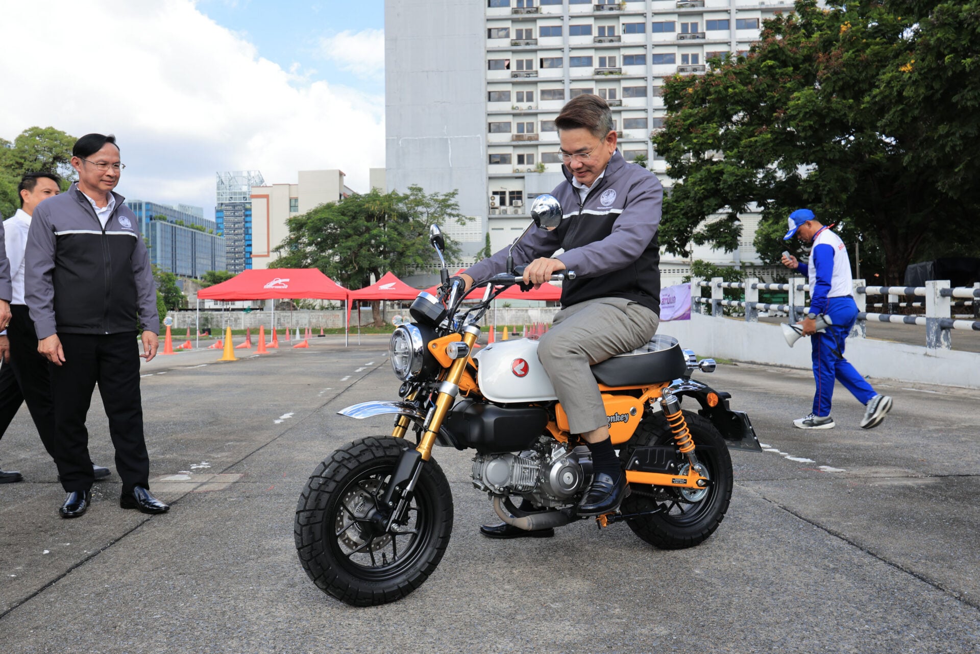 Thai Honda Break Station (9)