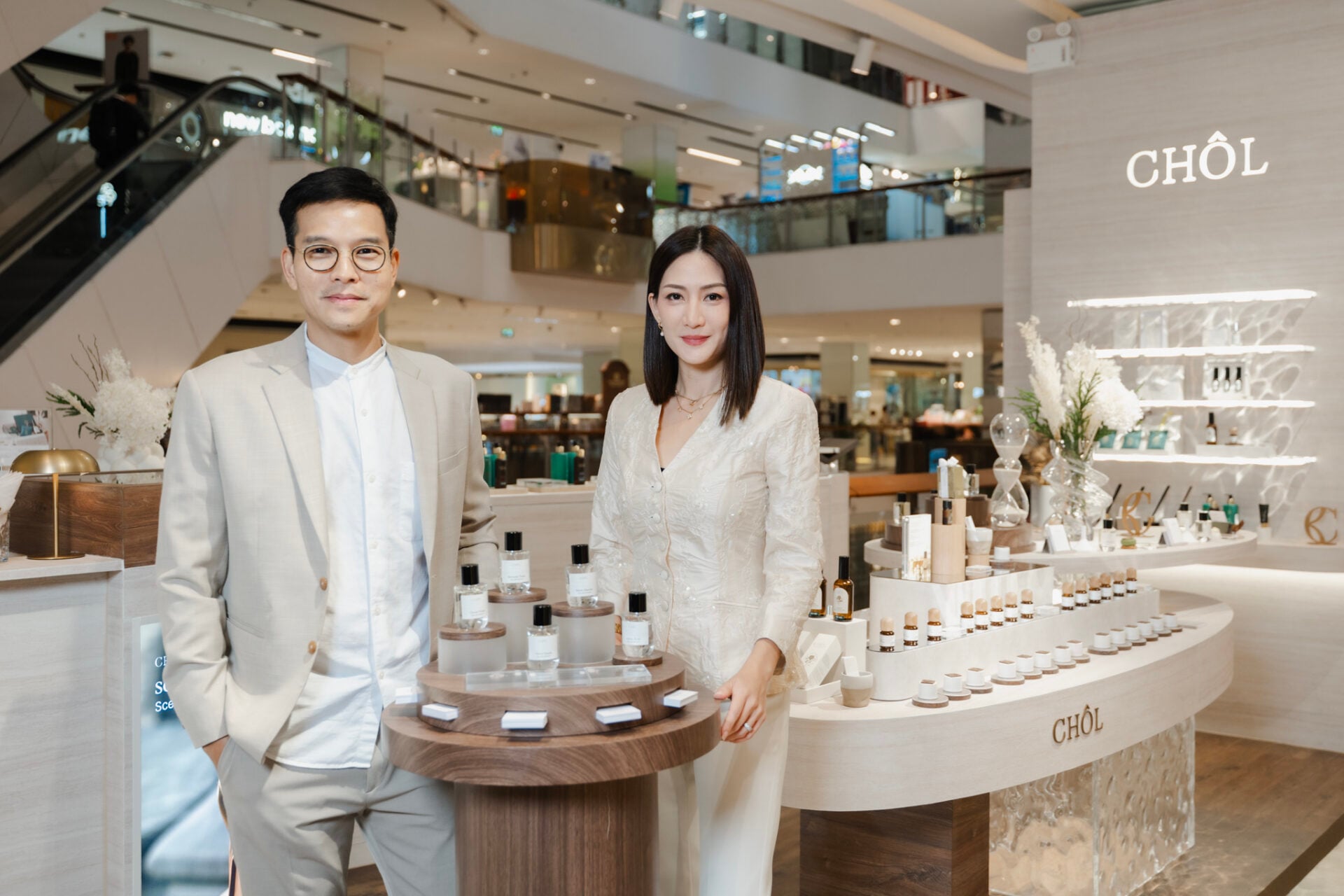 คุณทิน-คุณชล_0