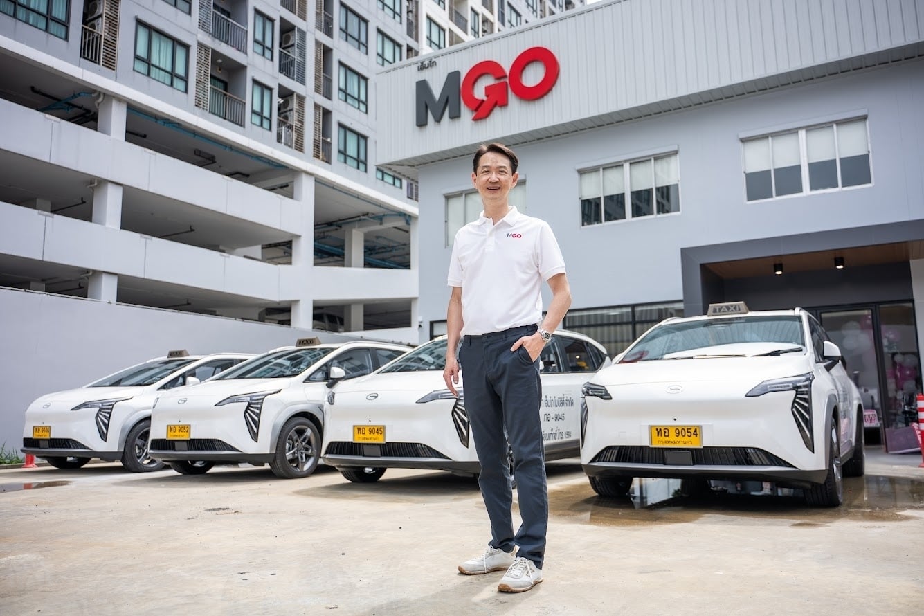คุณมาโนช ปฐมวรกุล ประธานกรรมการ บริษัท เอ็ม 18 โมบิลิตี้ จำกัด และ MGO Mobility