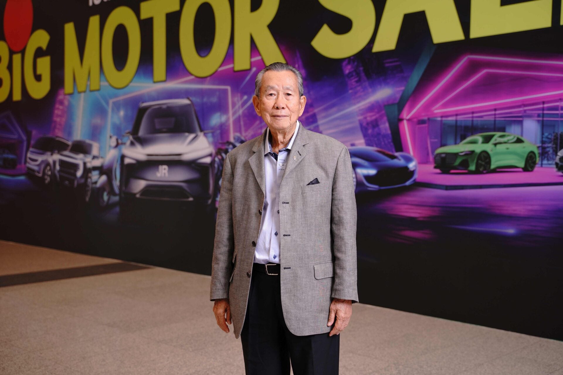 จรวย ขันมณี-ประธานกรรมการบริหาร ยานยนต์สแควร์ กรุ๊ป_01re