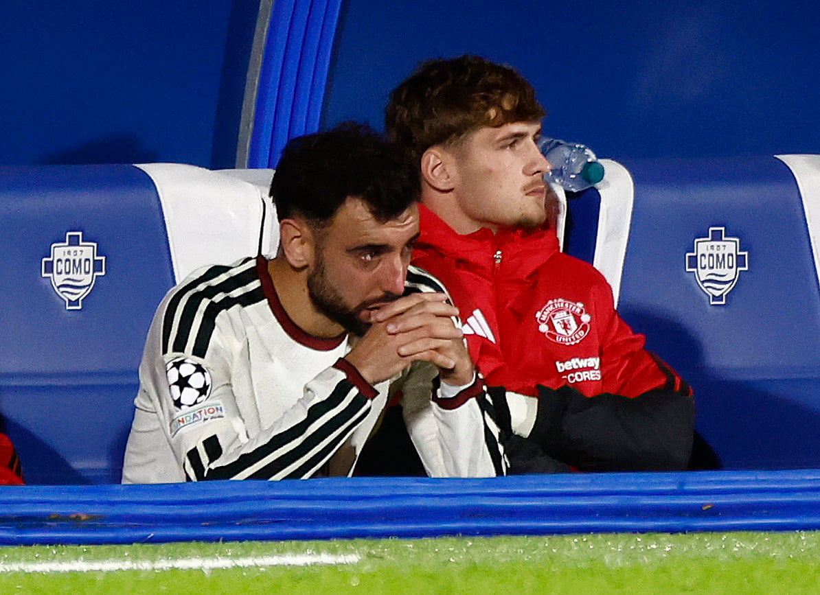 UEFA Champions League - Como v Manchester United
