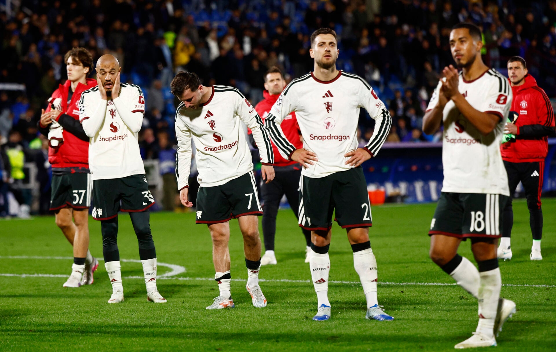 UEFA Champions League - Como v Manchester United