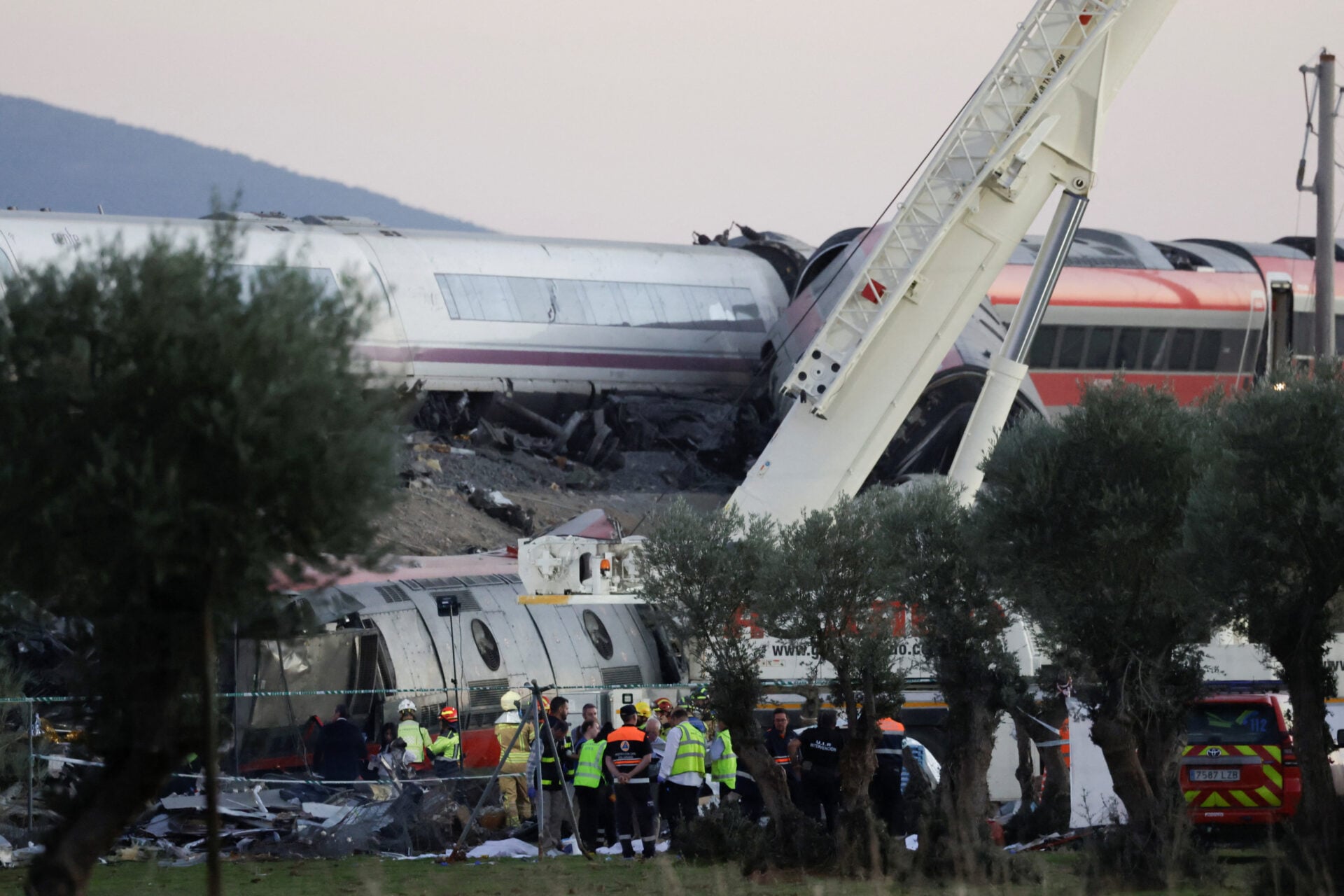 Collision of two high-speed trains between the towns of Mora and Orgaz