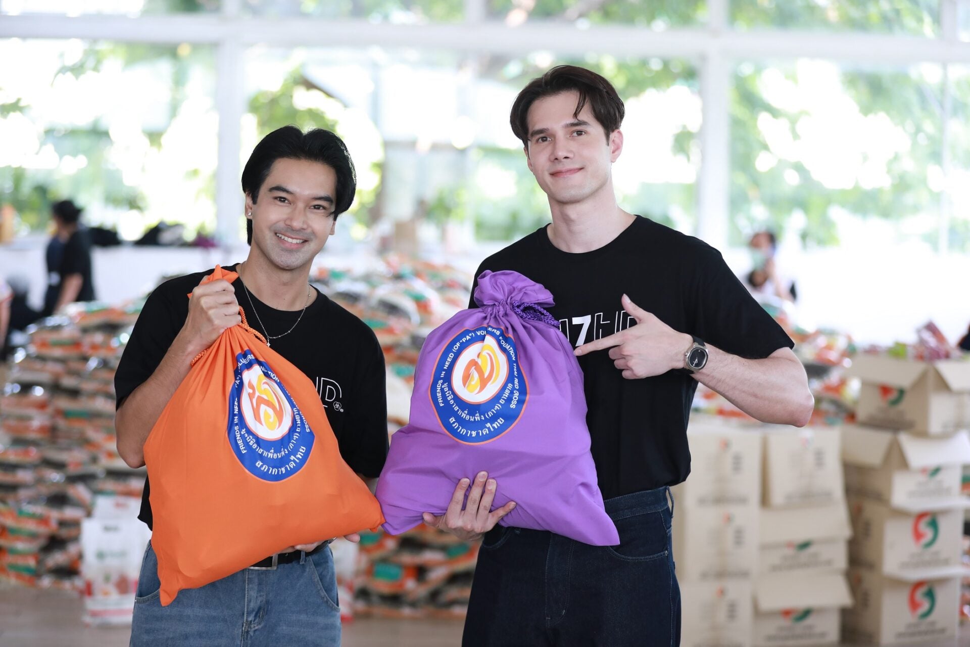 2บรรจุถุงยังชีพ