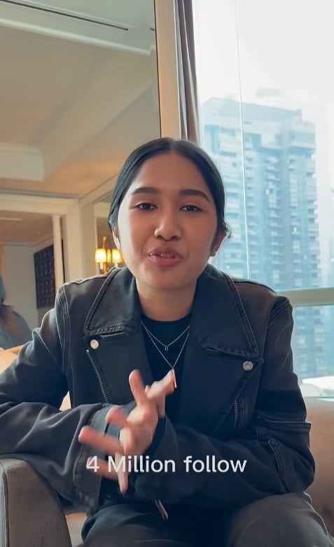 เนเน่ รอยัล เนเน่ รอยัล