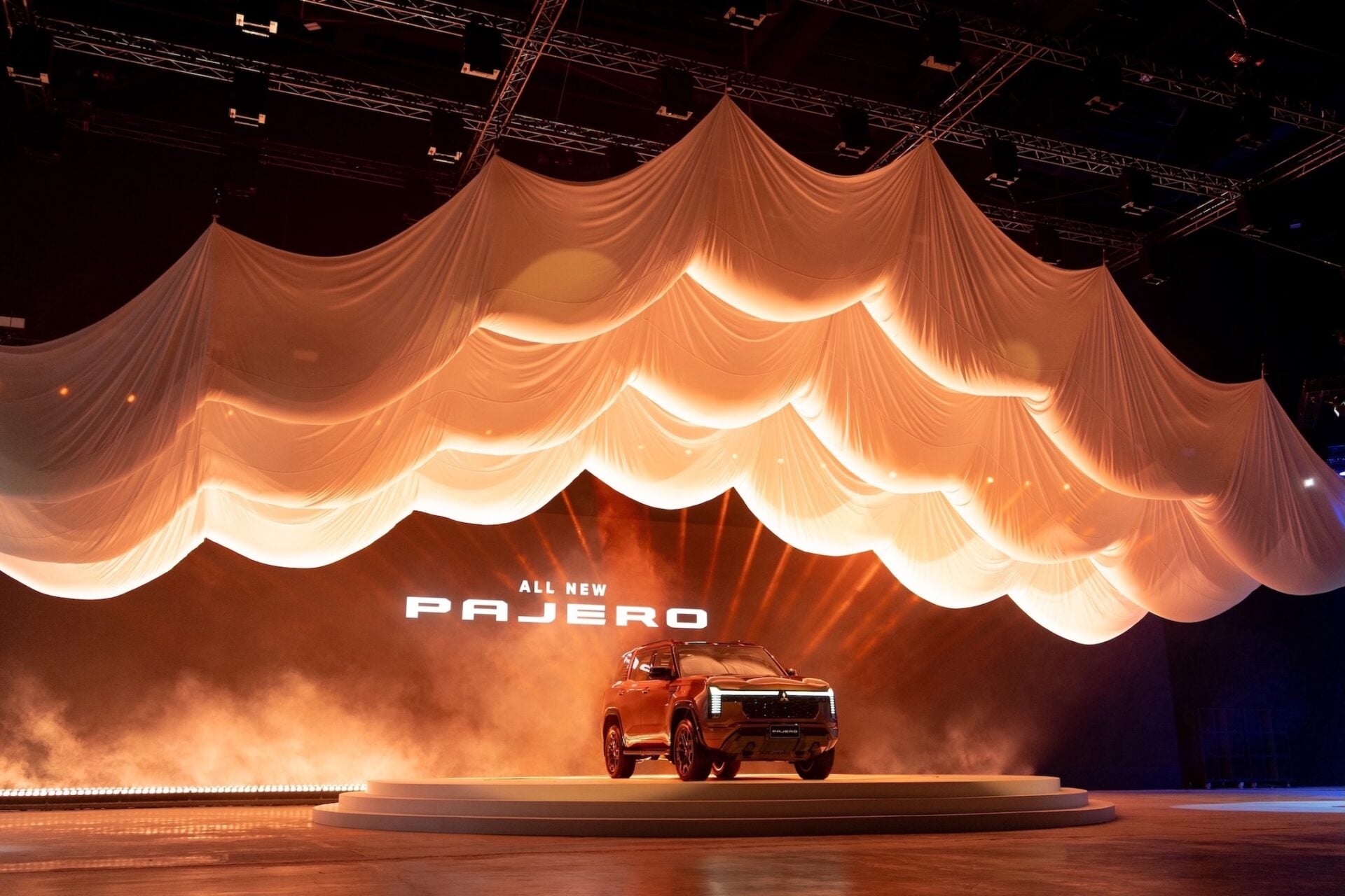 6. All New Mitsubishi Pajero - Super Exceed 4WD_6