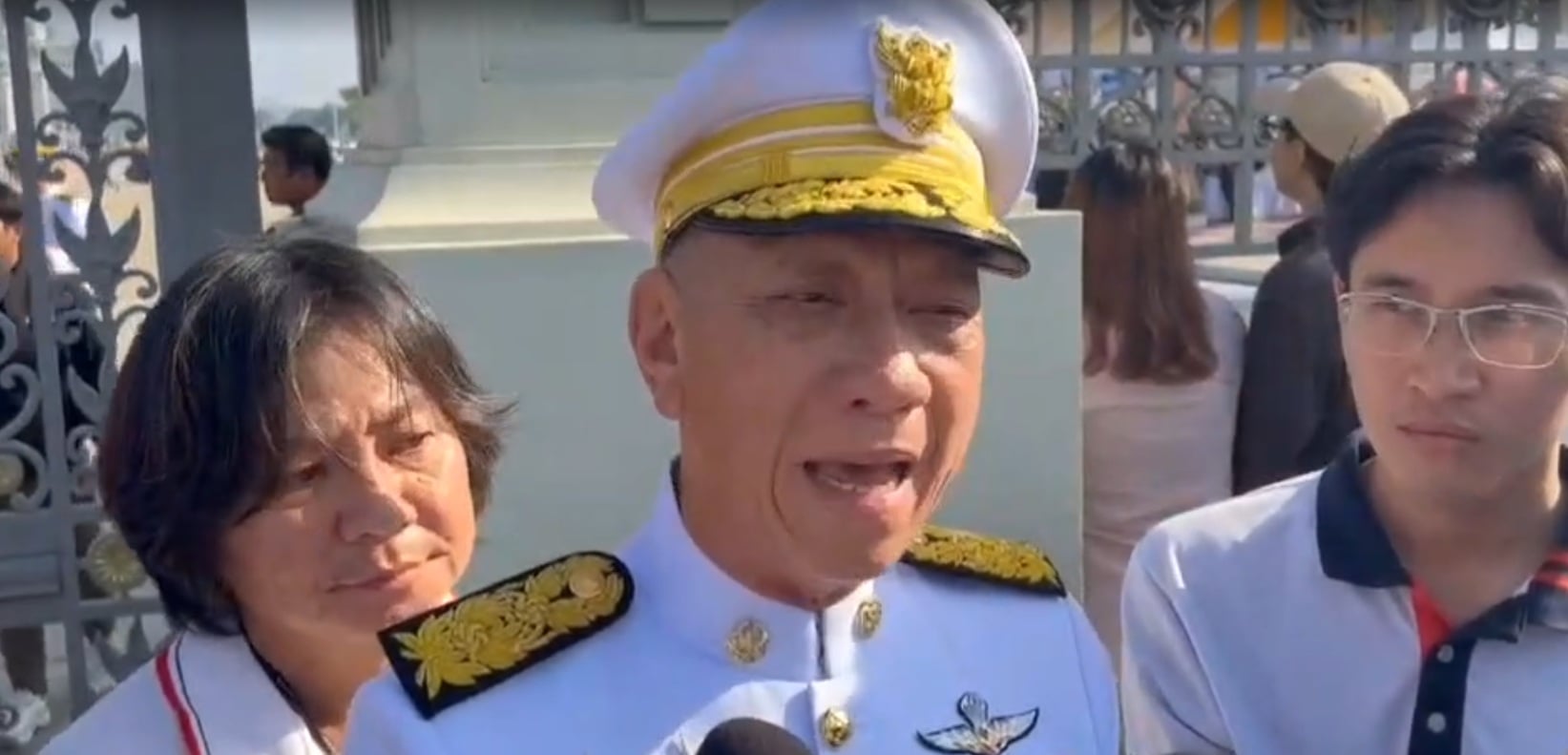 พิพัฒน์ รัชกิจประการ
