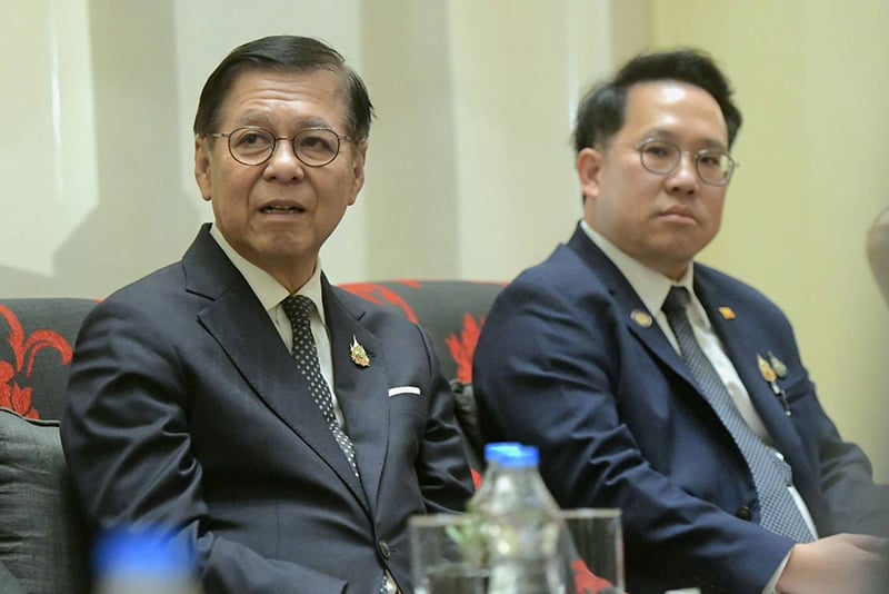 อนุทิน ชาญวีรกูล อนุทิน ชาญวีรกูล