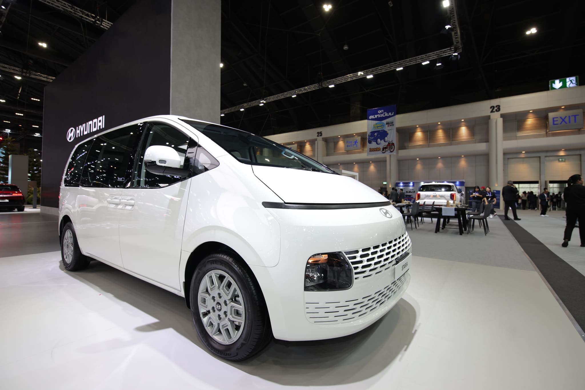 Hyundai STARIA Essence_1