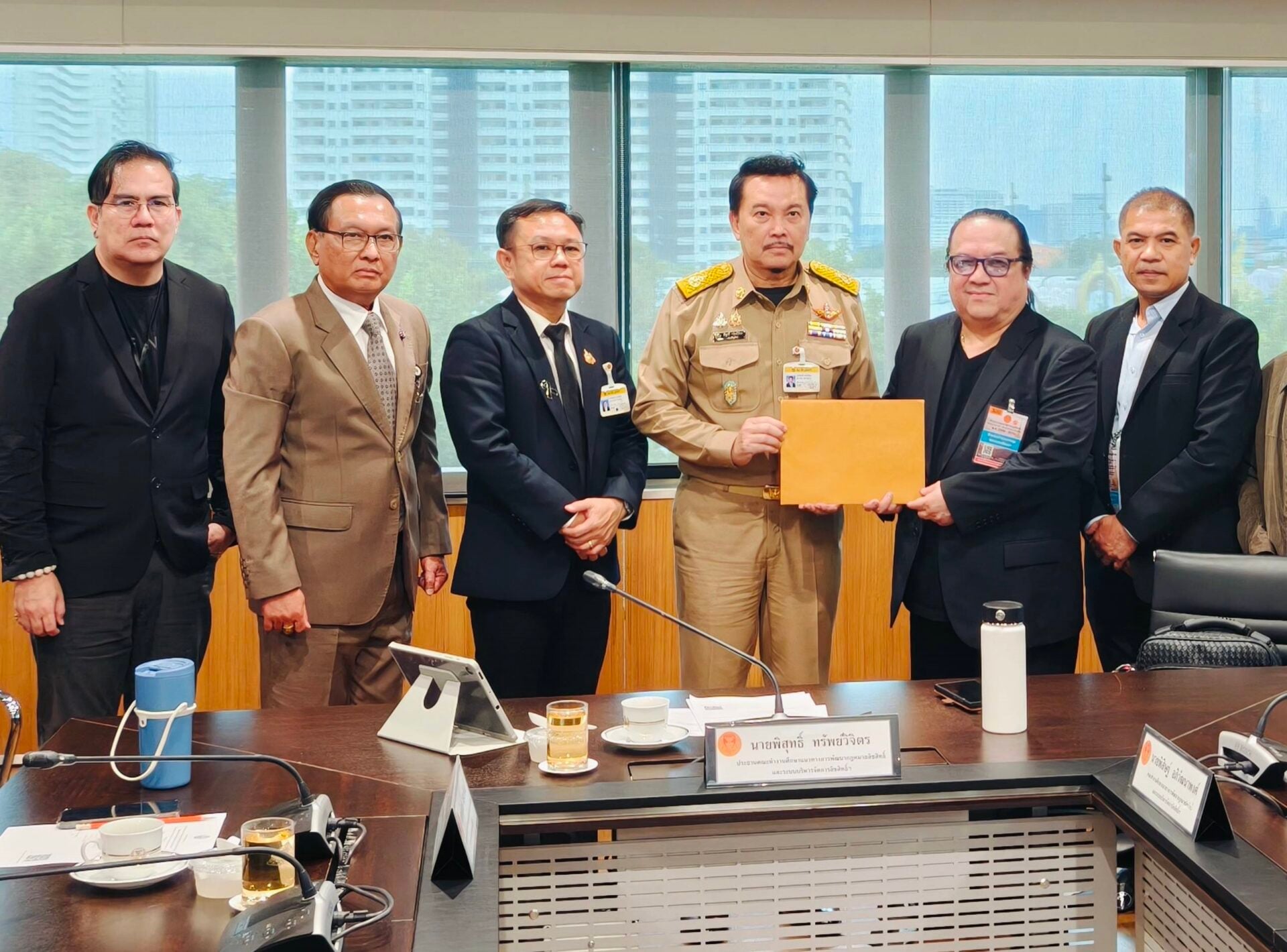 LINE_ALBUM_ประชุม ครั้งที่ 369 (5 ต.ค. 69)_261007_1