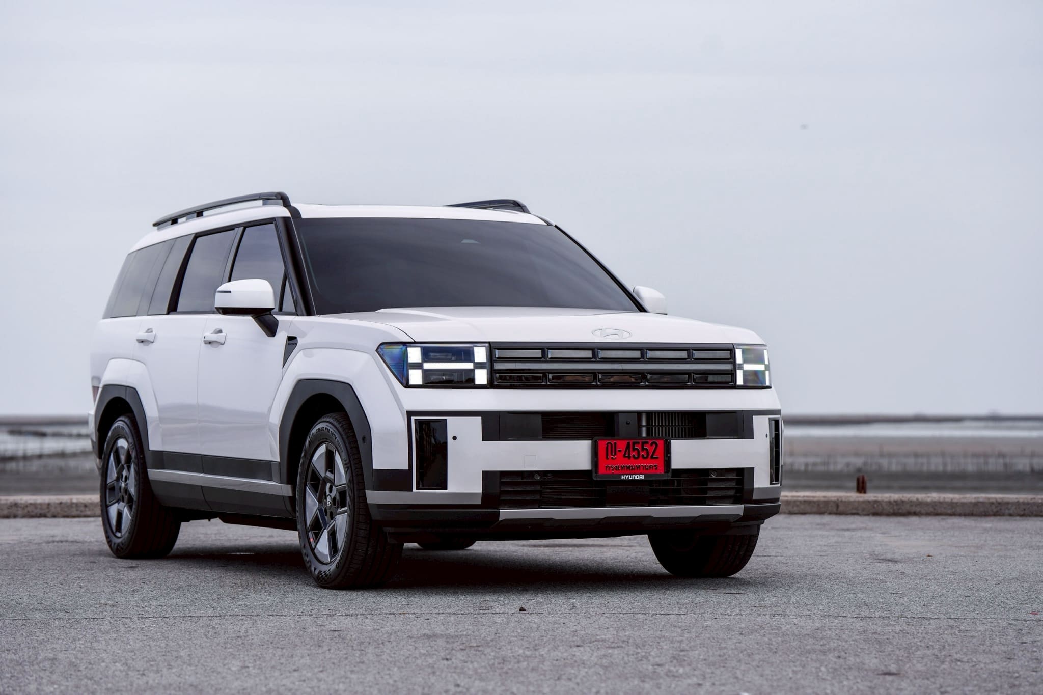 The all-new SANTA FE Hybrid 2WD_6