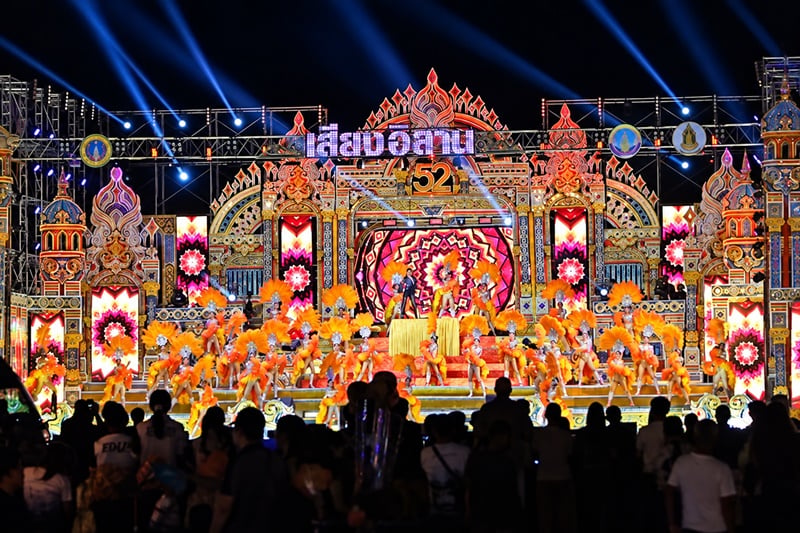 งานไหลเรือไฟ
