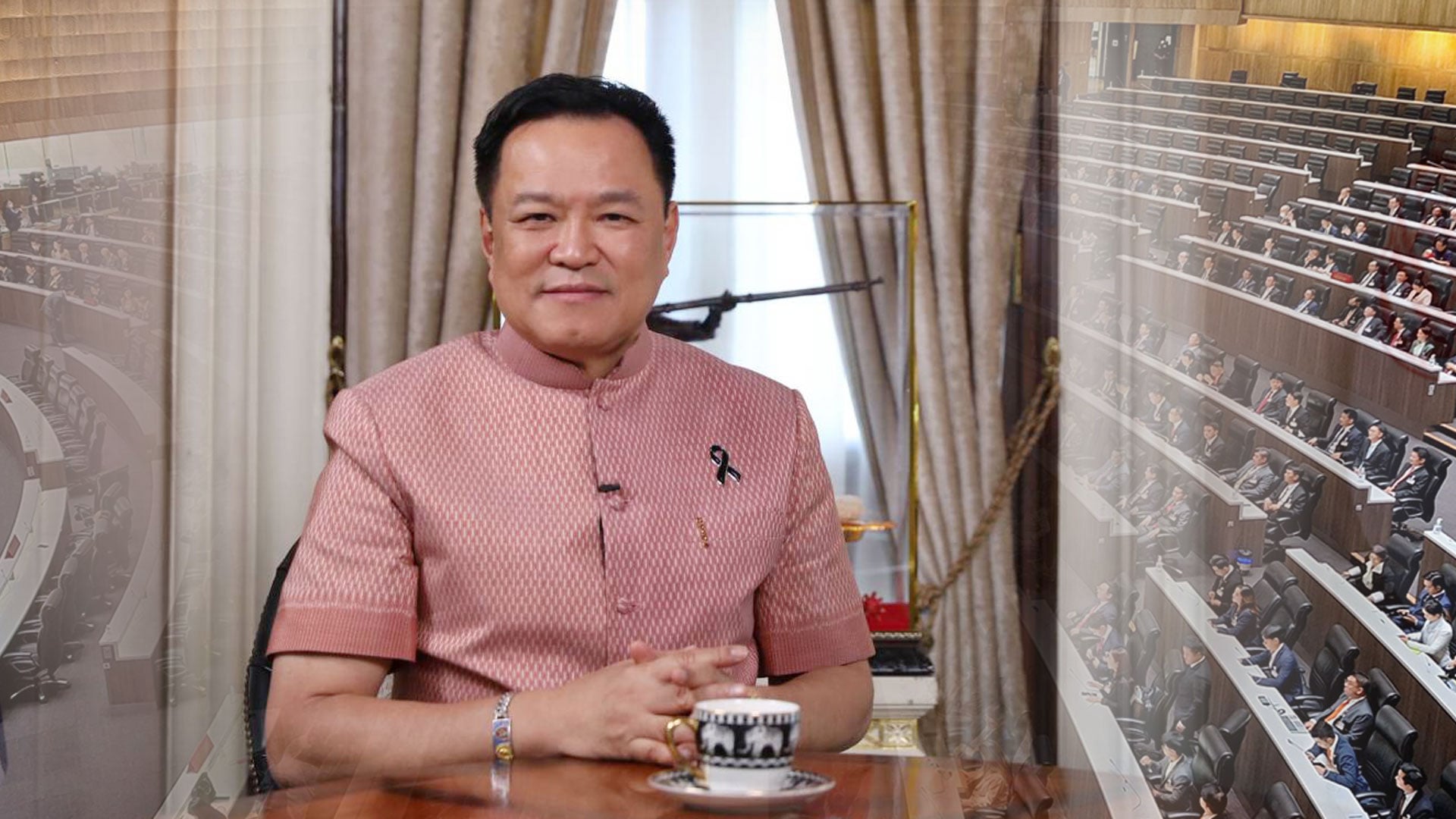 อนุทินไม่หนีซักฟอก อนุทินไม่หนีซักฟอก